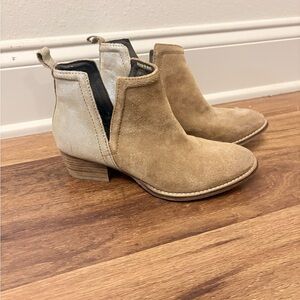 Dina true stop by booties